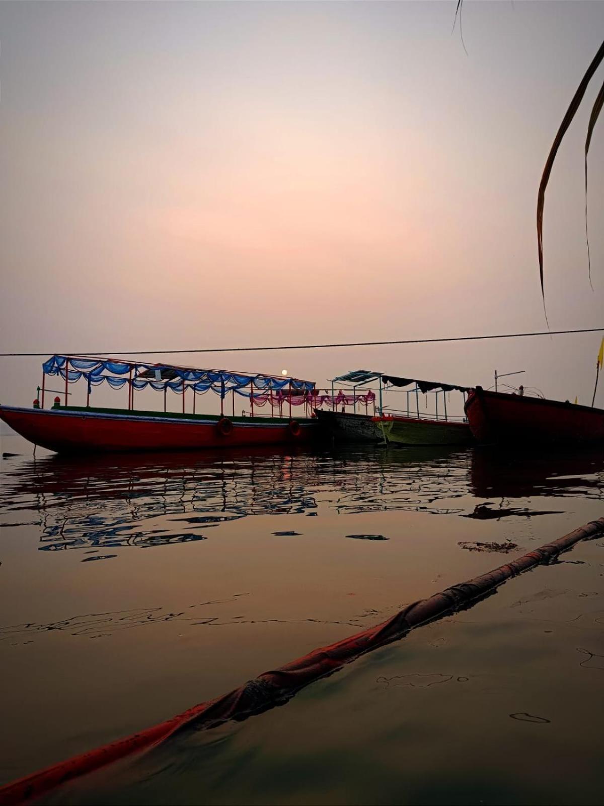 Jpm Guest House Varanasi Exterior foto